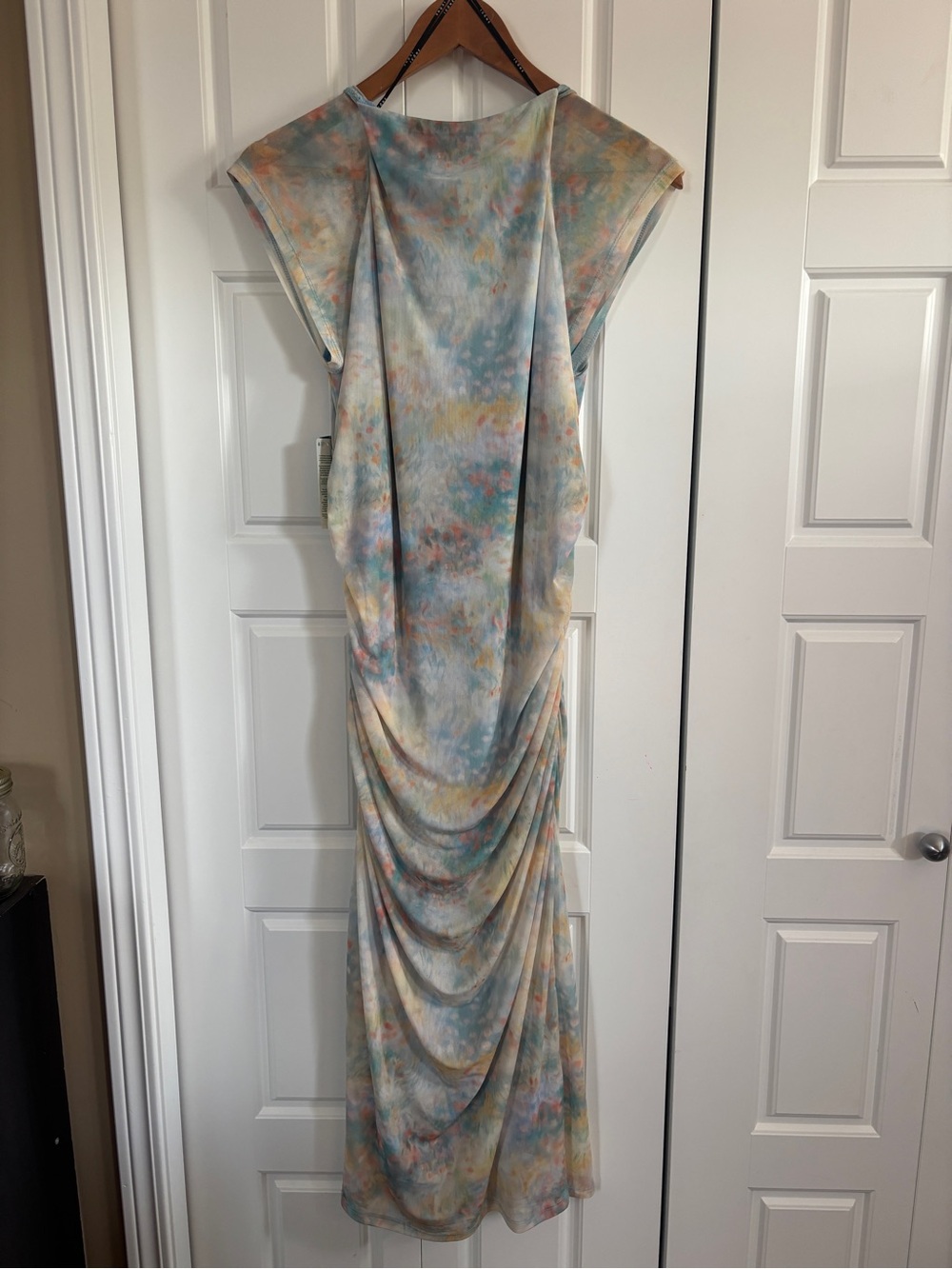 Icône brand ruched micromesh midi dress. - Picture 6 of 7
